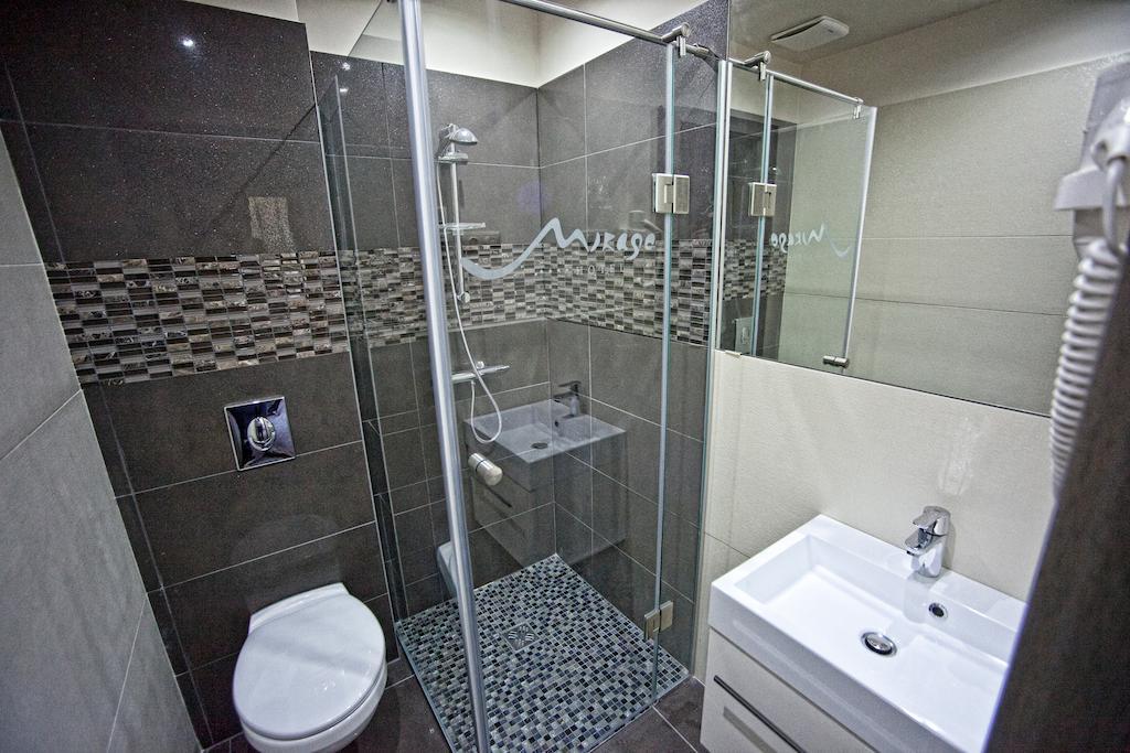 Mirage Hotel Sárvár Sarvar Quarto foto